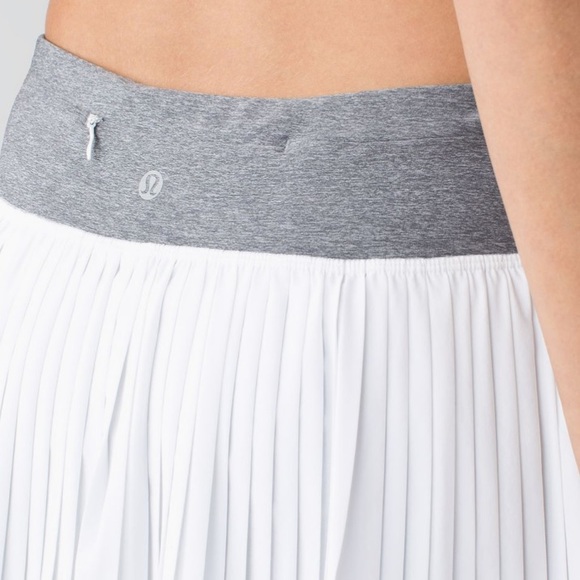 Lululemon White/Grey Pleat to Street Skirt Size 2 - Picture 4 of 16